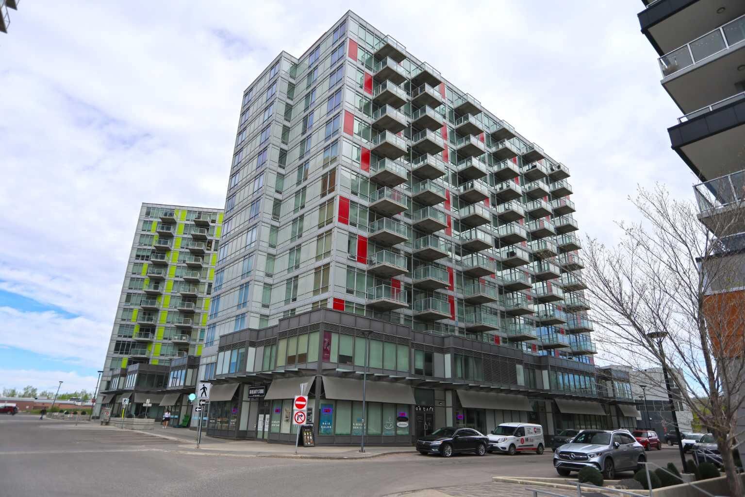Property Photo: 10 Brentwood Common NW 904 AB T2L 2L6