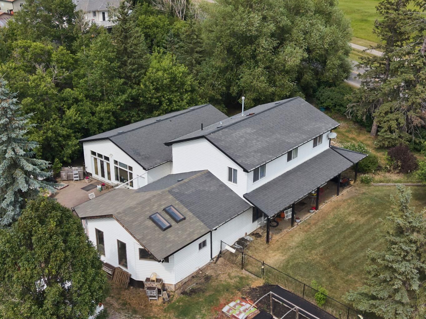 Property Photo: 693 10 Avenue AB T0M 0N0