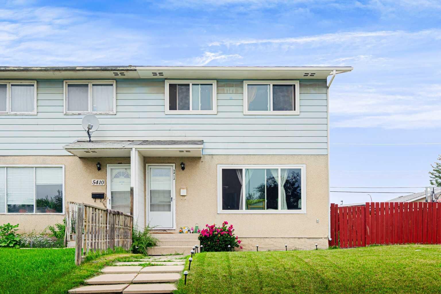 Property Photo: 5412 14 Avenue SE AB T2A 0L3
