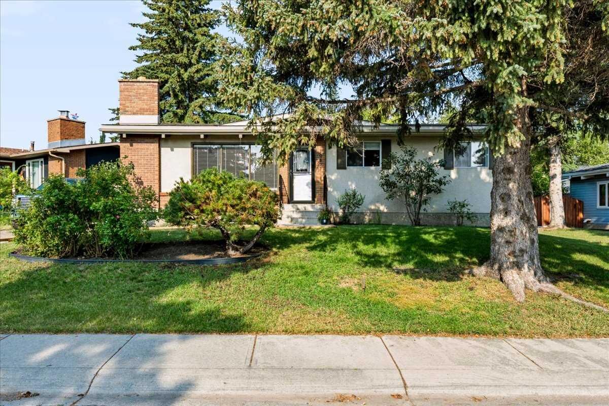 Property Photo: 10827 Brae Road SW AB T2W 1E2