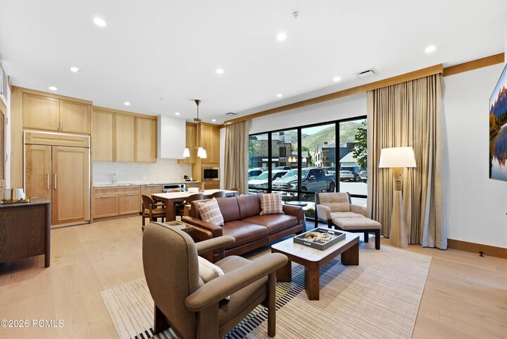 Property Photo:  700 N Homestead Drive Bldg 22 Unit 102  UT 84049 