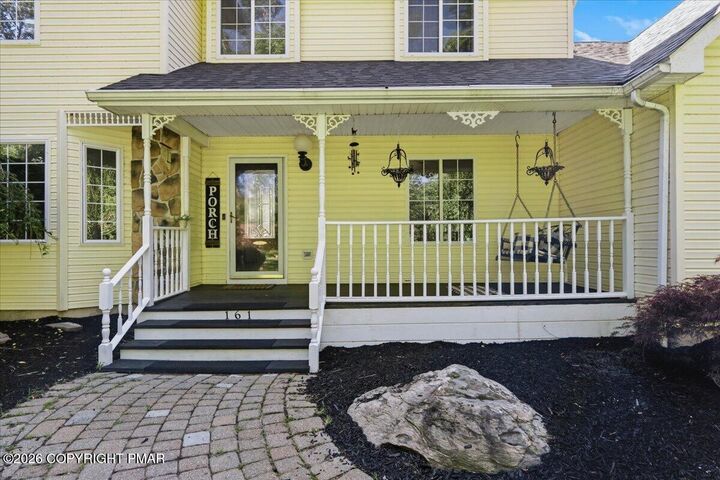 Property Photo:  161 Acorn Lane  PA 18360 