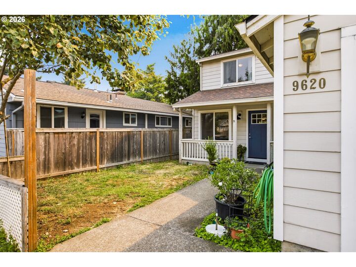 Property Photo: 9620 SE 78th Ave OR 97222