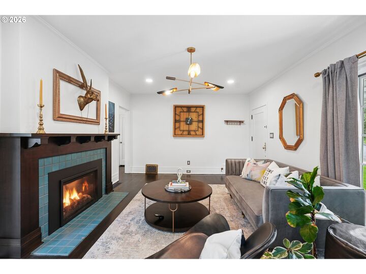 Property Photo:  2730 SW Old Orchard Rd  OR 97201 
