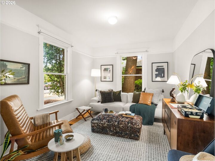 Property Photo: 4918 NE 31st Ave OR 97211