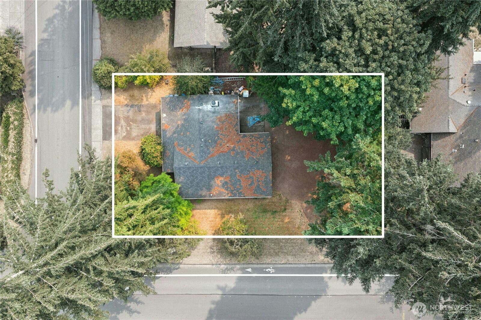 Property Photo: 17103 NE 95th Street WA 98052