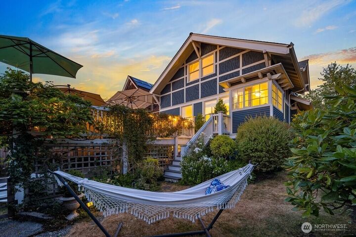 Property Photo: 515 30th Avenue S WA 98144