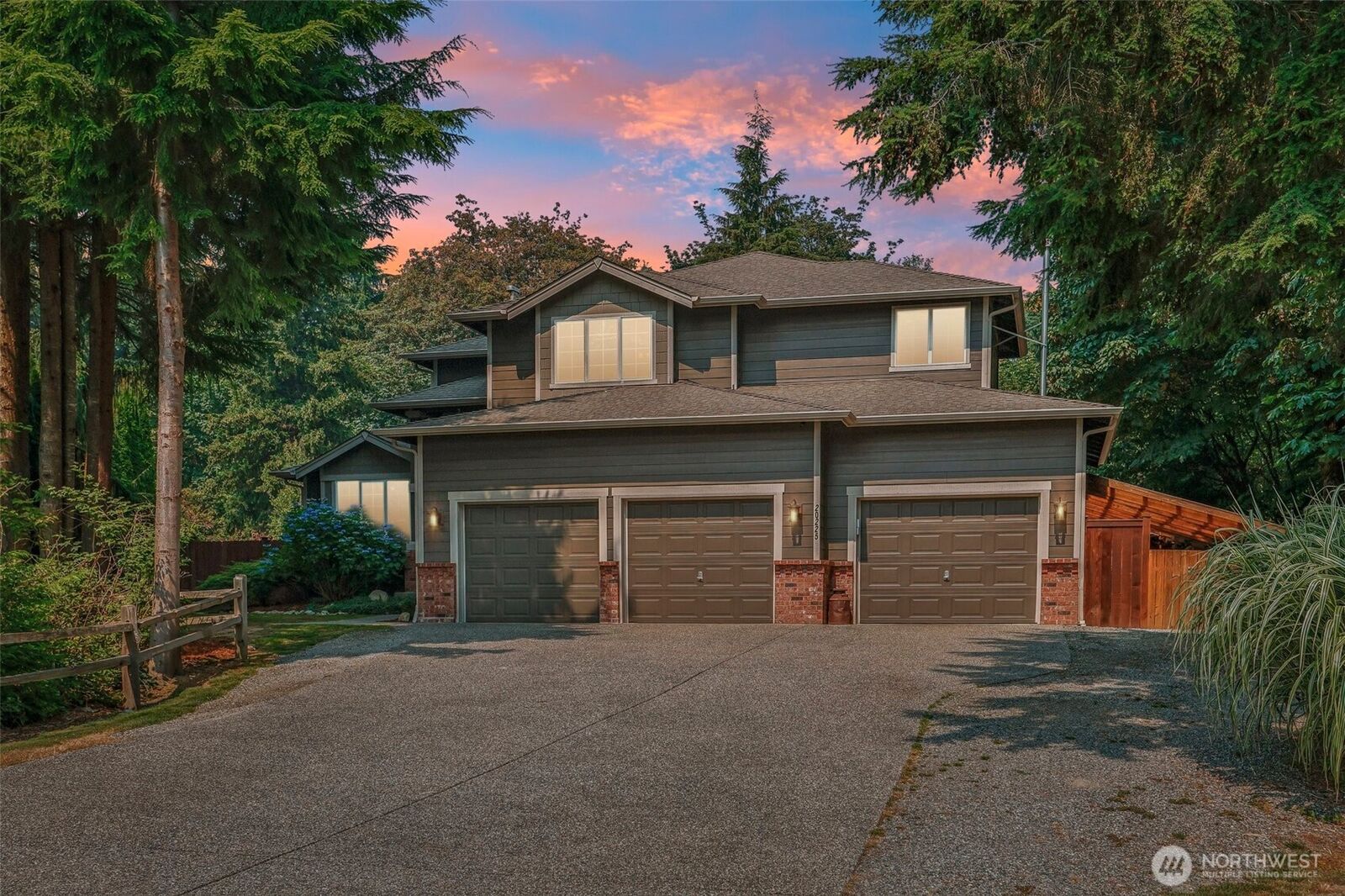 Property Photo:  20225  109th Street SE  WA 98290 