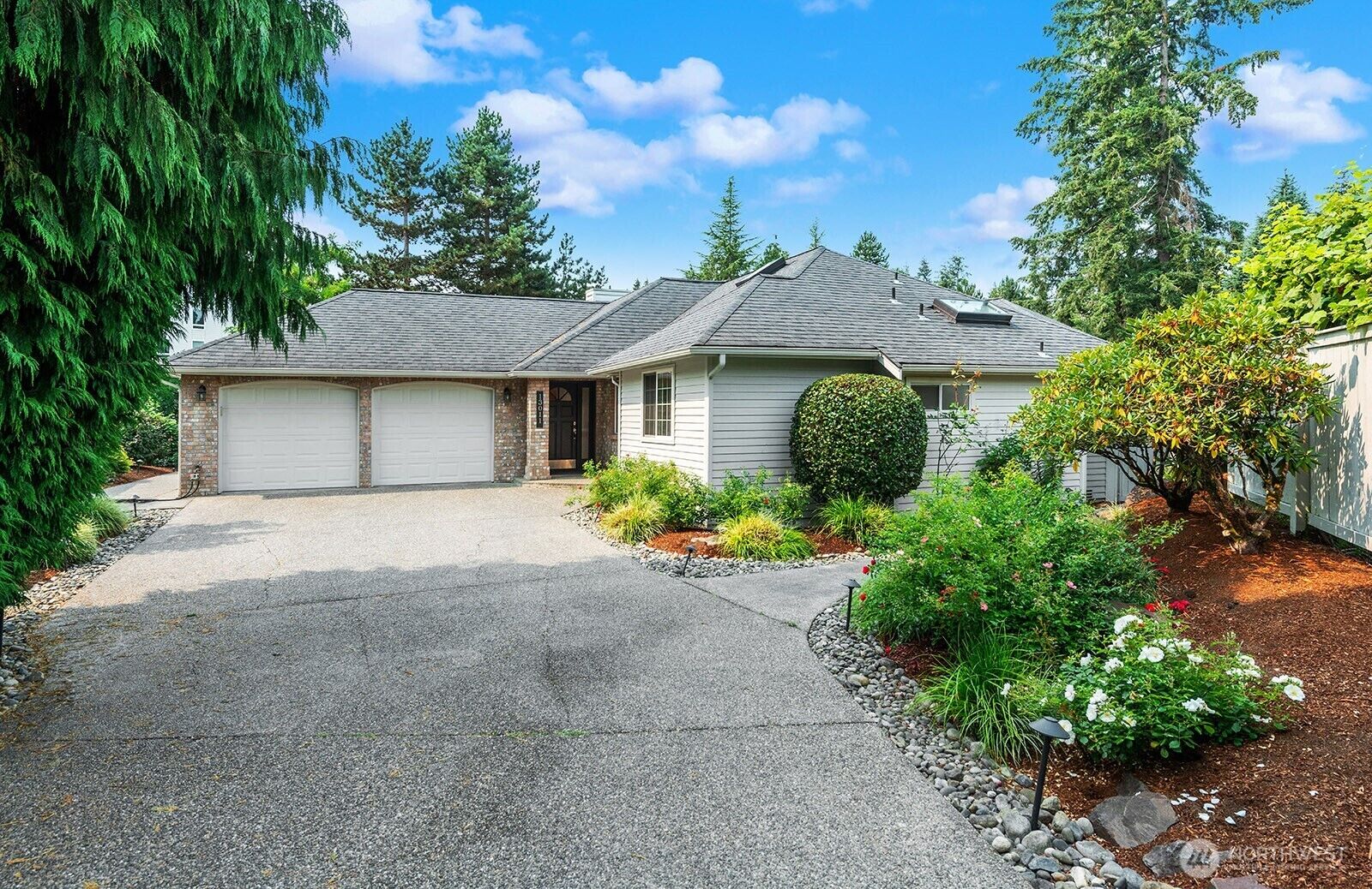 Property Photo: 13011 NE 70th Drive WA 98033