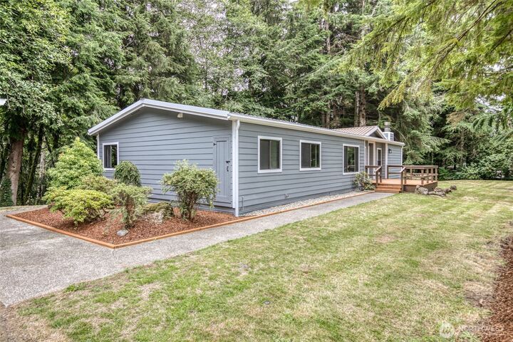 Property Photo:  112  Schrader Lane  WA 98520 