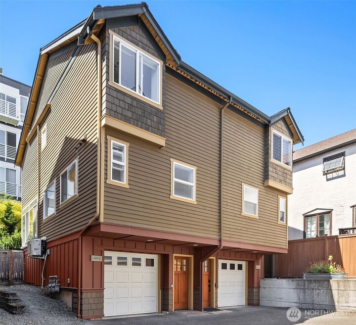 Property Photo:  4315  Linden Avenue N A  WA 98103 