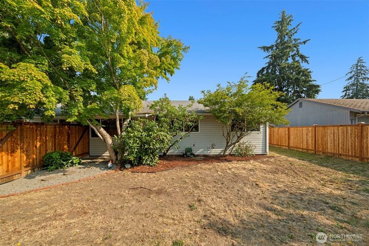 Property Photo:  222 SW 305th Street  WA 98023 