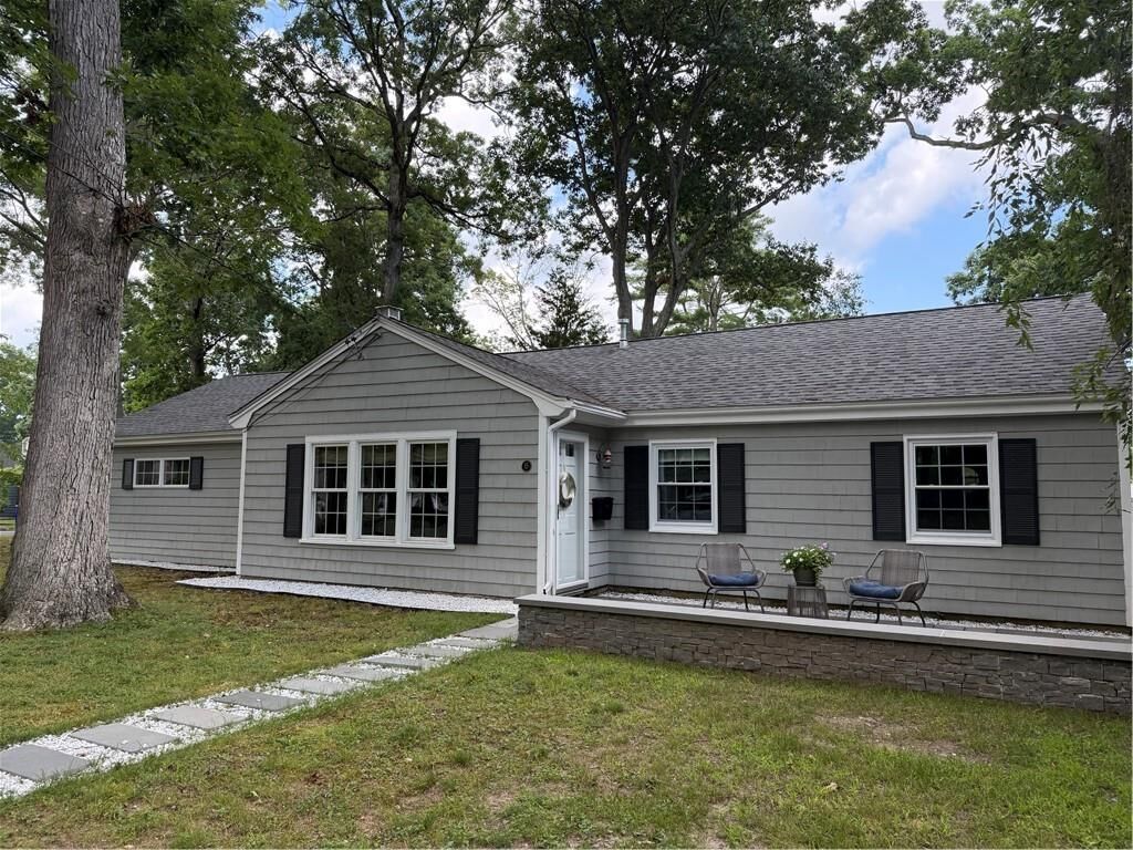 Property Photo:  15 Zephyr Lane  RI 02806 