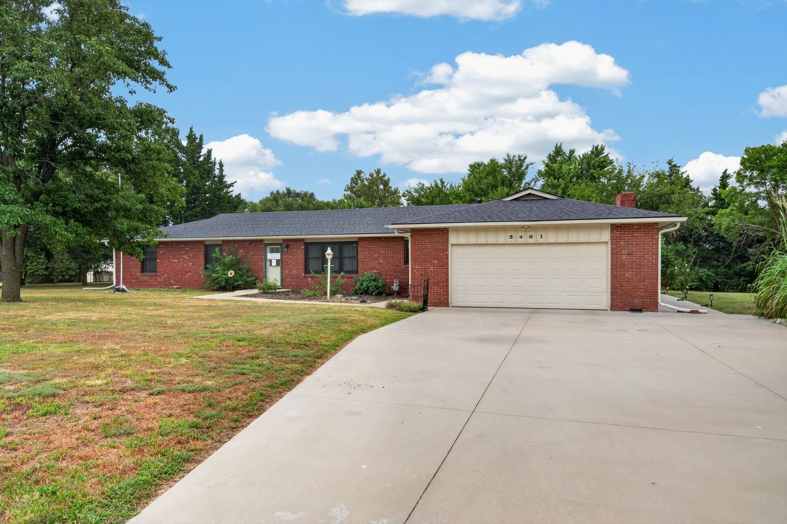 Property Photo:  3401 E 30th Ave  KS 67502 