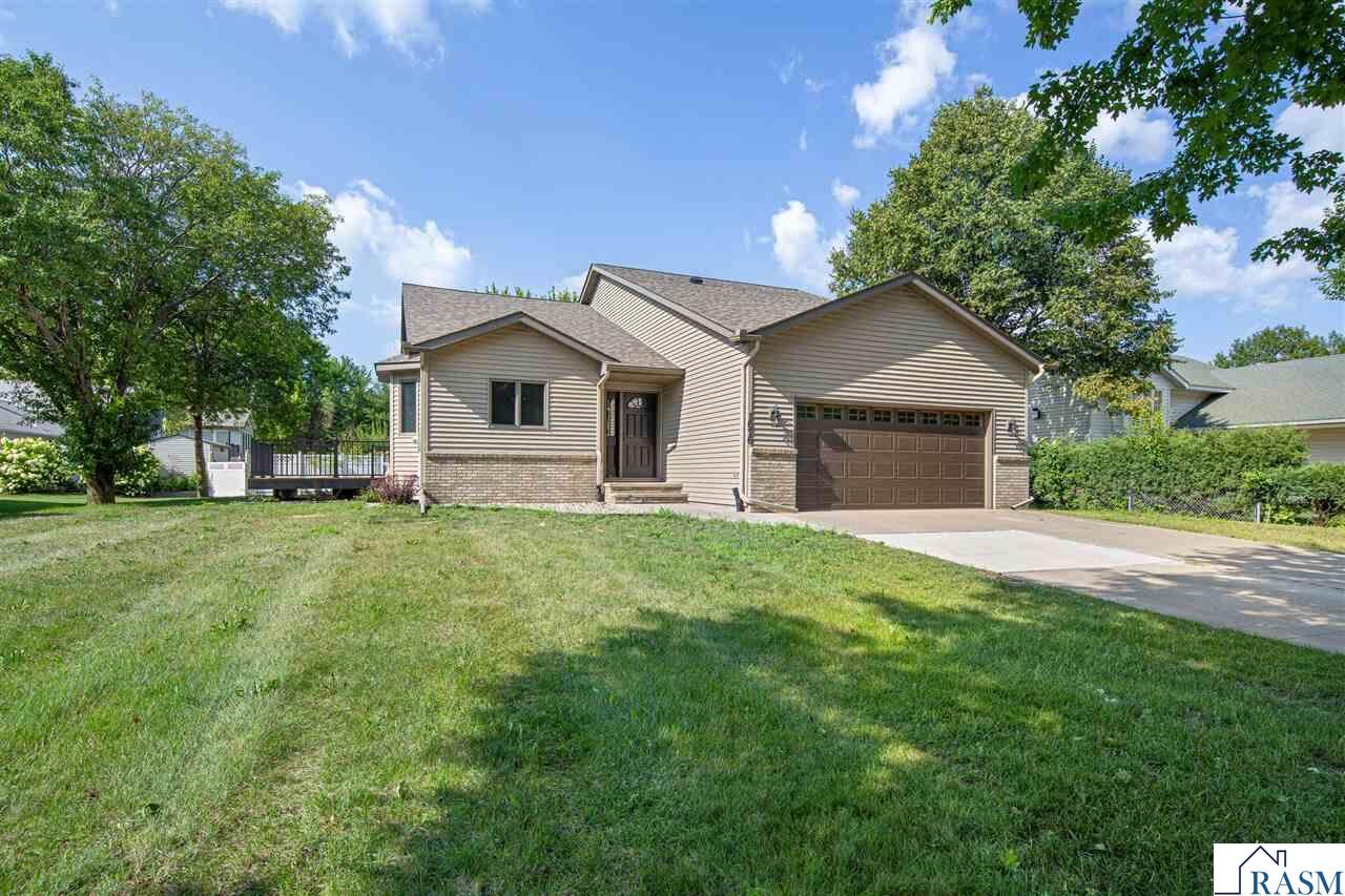 Property Photo: 1676 Castle Drive MN 56003