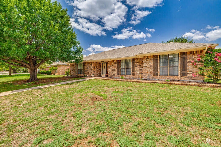 Property Photo: 4813 Scarlett Oak Drive TX 76904