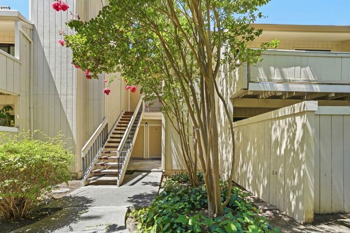 Property Photo:  936 Kiely Boulevard B  CA 95051 