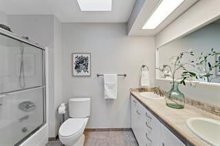 Property Photo:  201 Ada Avenue 2  CA 94043 