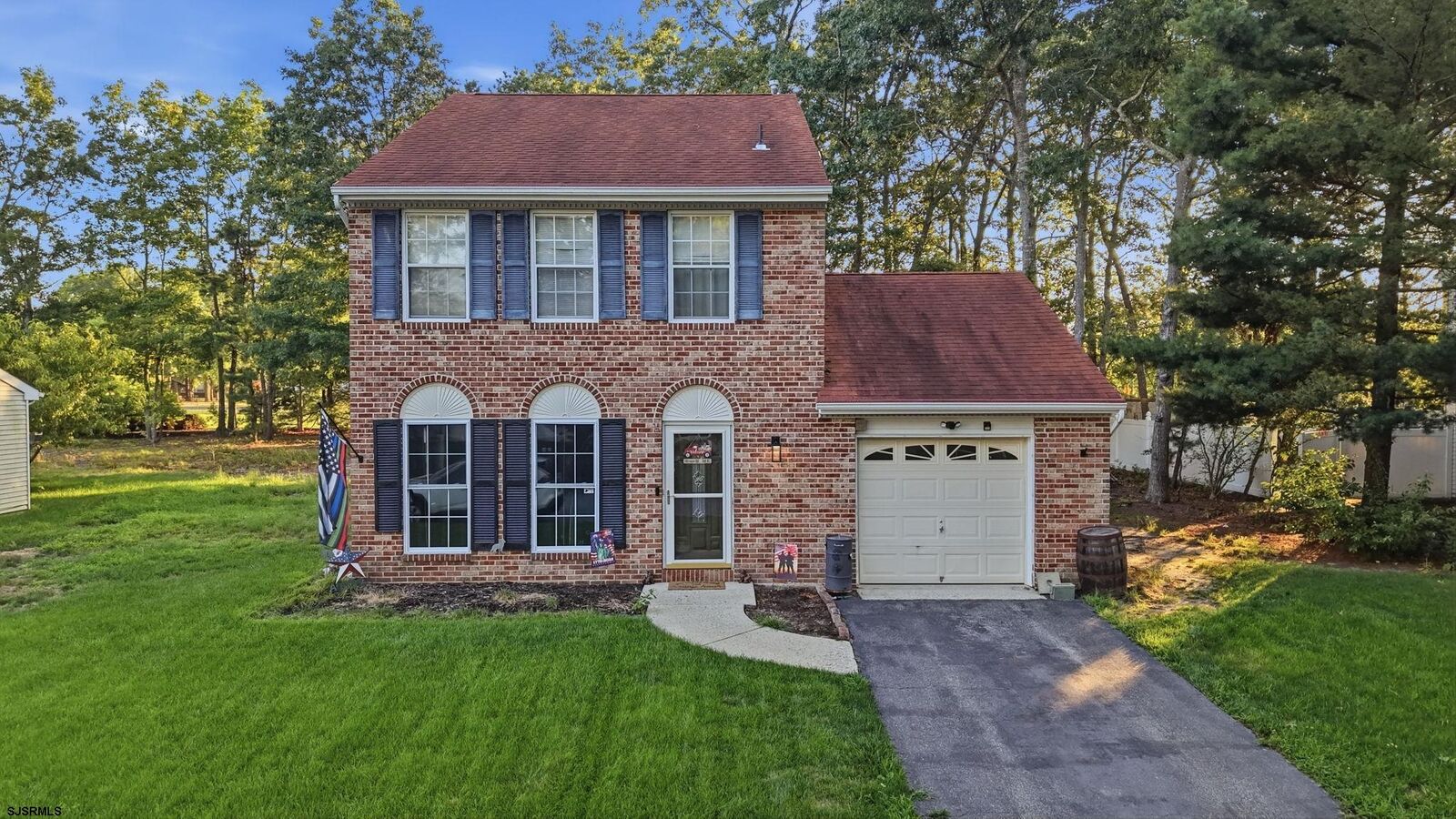 Property Photo: 123 Mohican Ct NJ 08205