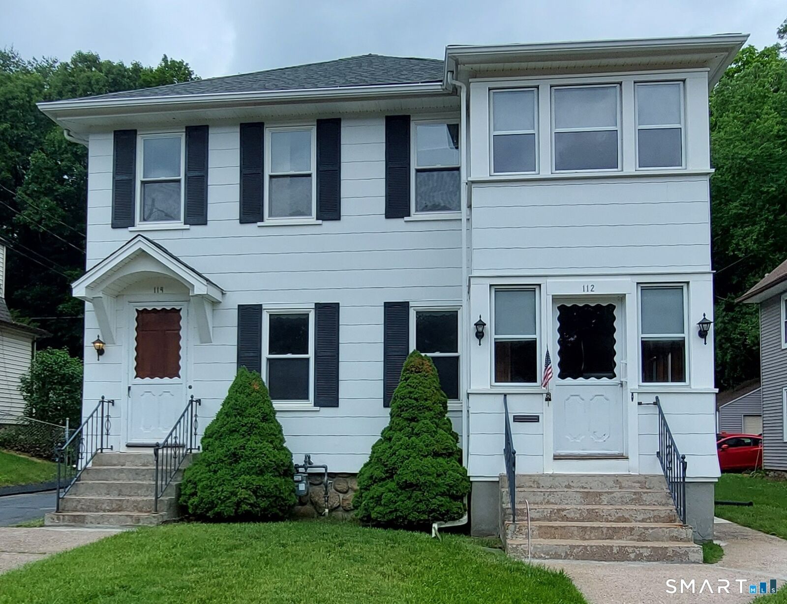 Property Photo:  112 Putnam Street  CT 06010 