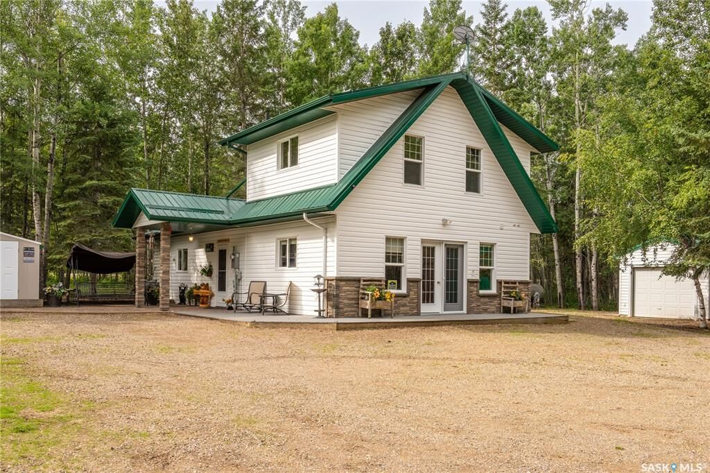 Property Photo:  403 Fetsch Crescent  SK S0M 1A0 