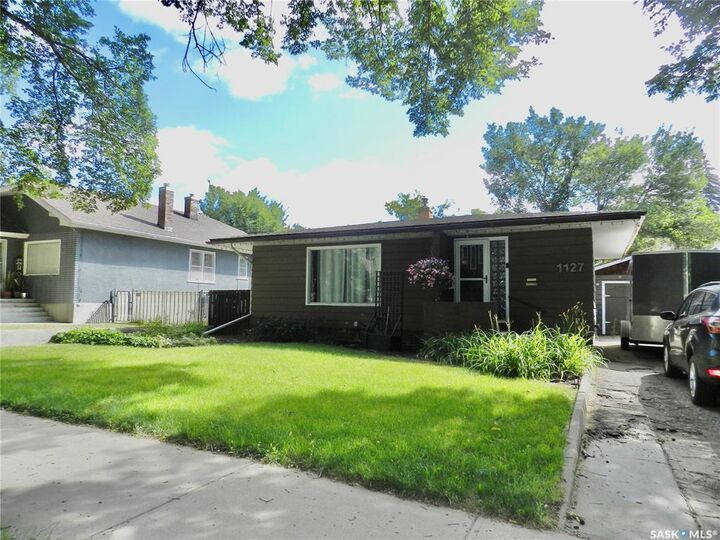 Property Photo: 1127 1st Avenue NW SK S6H 3N4
