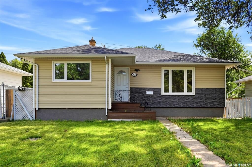 Property Photo: 1037 Campbell Street SK S4T 5P5