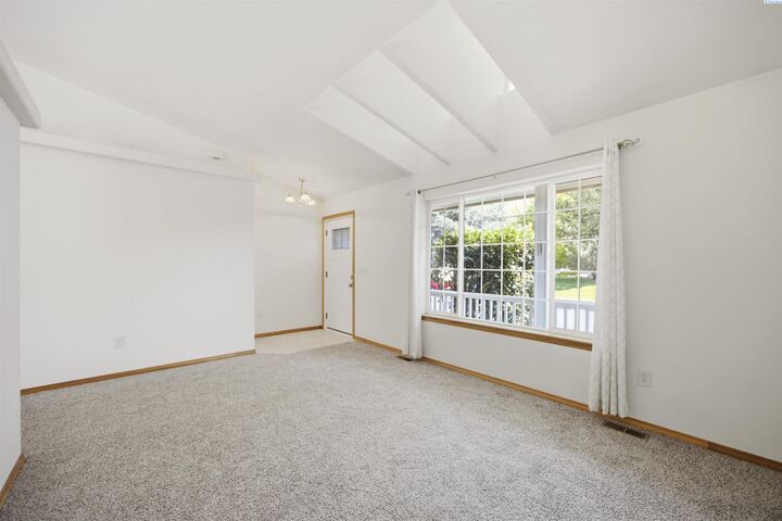 Property Photo:  1599 Foxglove Avenue  WA 99352 