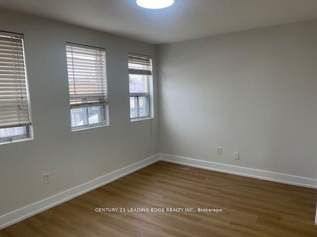 Property Photo:  1567 Eglinton Avenue W 2F  ON M6E 2G9 