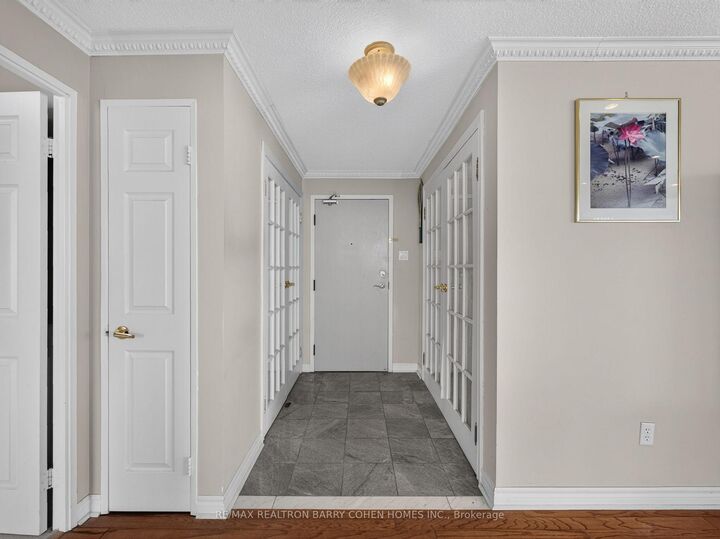 Property Photo:  700 Constellation Drive 2009  ON L5R 3G8 