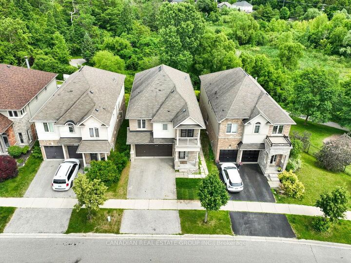 Property Photo: 58 Forest Creek Drive ON N2R 0B4
