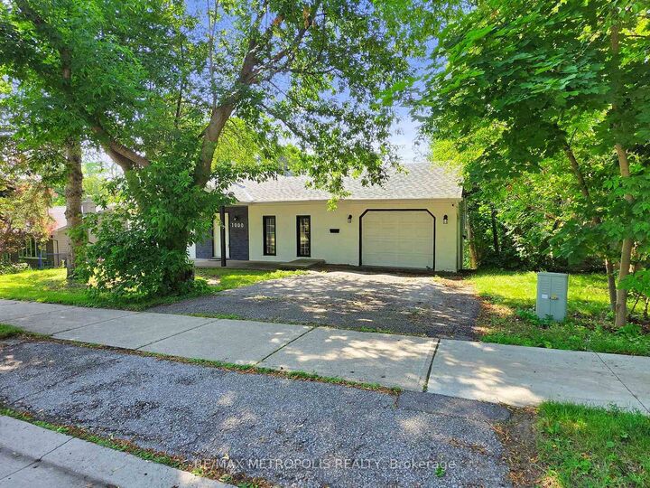 Property Photo:  1000 Elgin Street  ON L3Y 3C1 