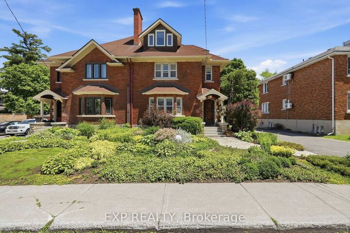 421 Hamilton Avenue S — photo 1