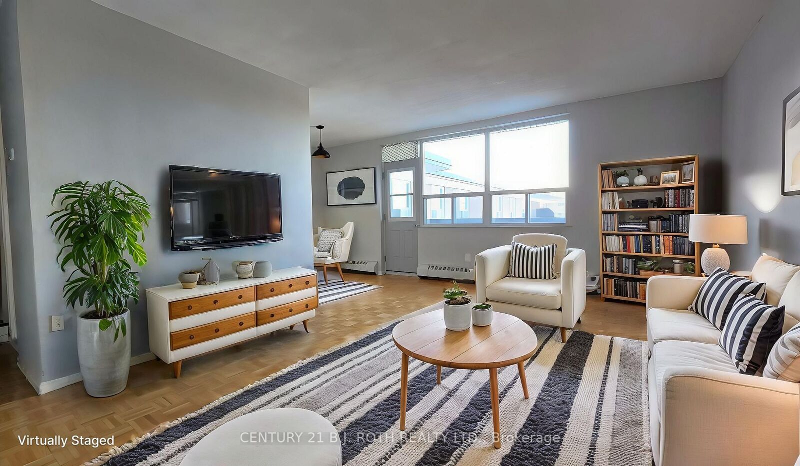 Property Photo: 98 Holgate Street 401 ON L4N 2T9
