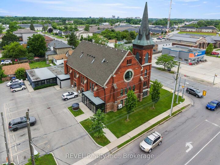 Property Photo: 405 Merritt Street 3 ON L2P 1P5