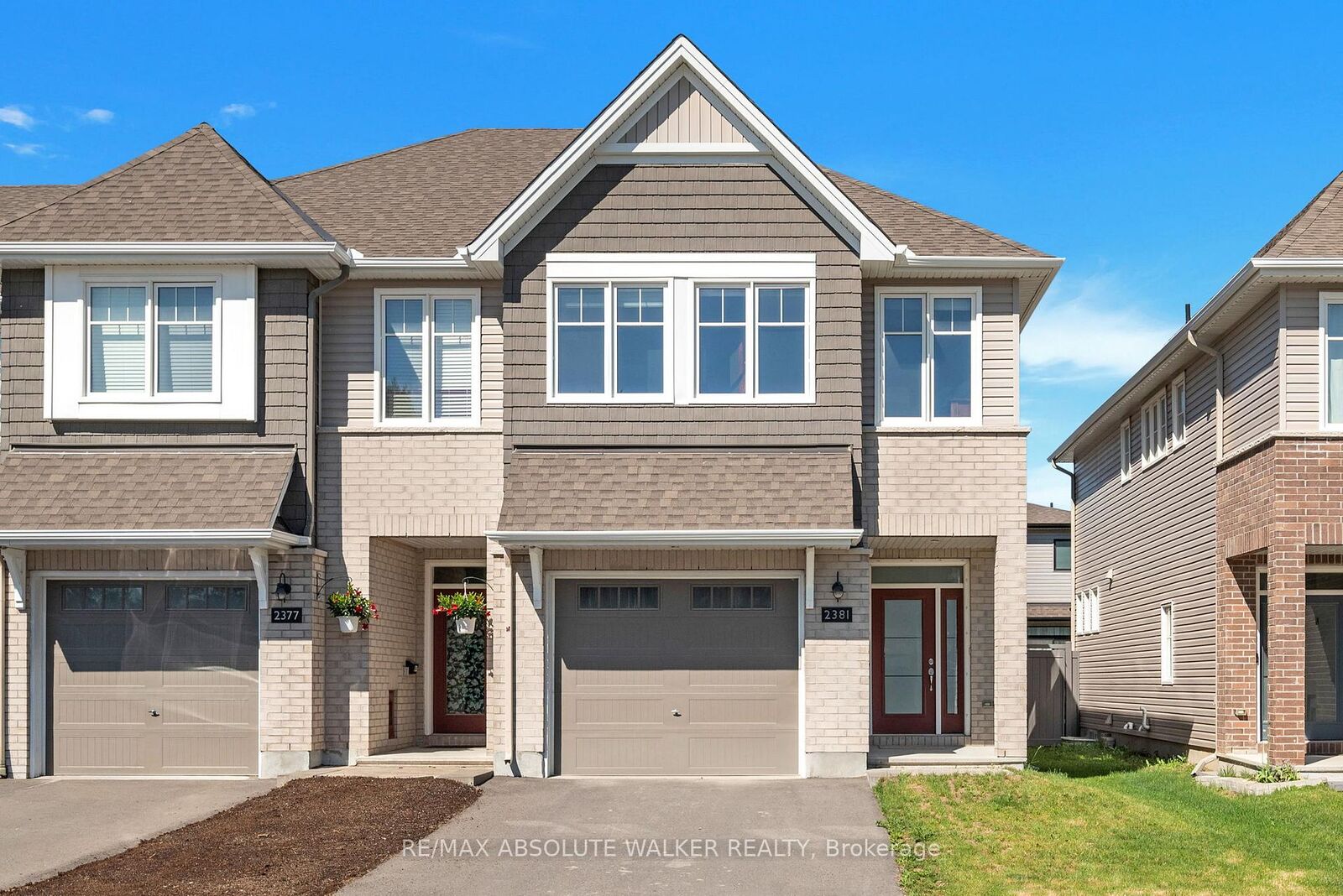 Property Photo:  2381 Goldhawk Drive  ON K2S 2X4 