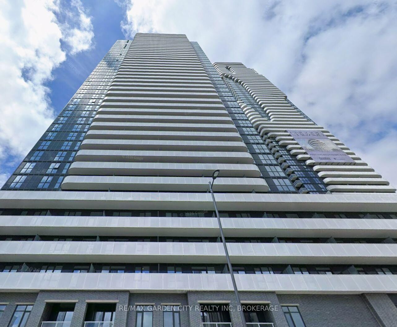 Property Photo: 28 Interchange Way W 1701 ON L4K 0P8
