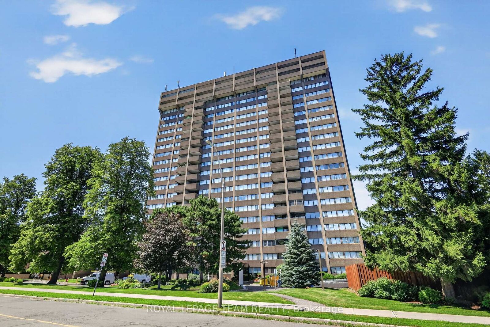 Property Photo: 1285 Cahill Drive 705 ON K1V 9A7