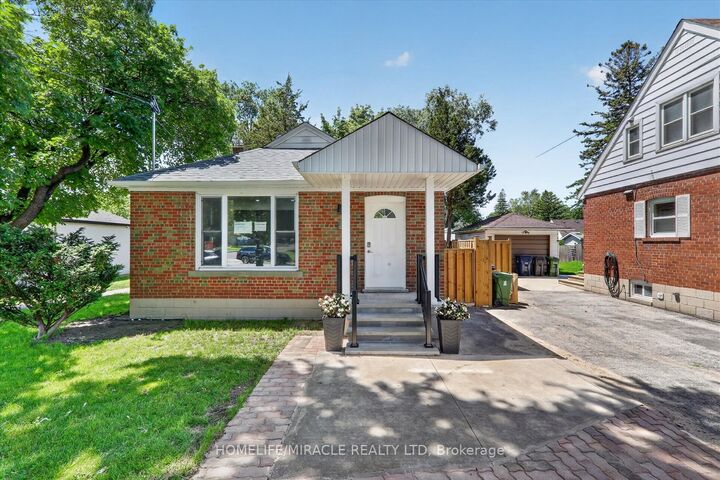 46 Singleton Road — photo 1