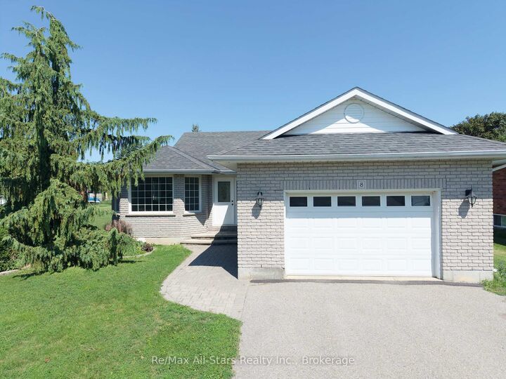 Property Photo:  8 Whitney Court  ON K9V 6C4 