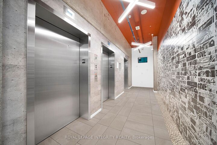 Property Photo: 105 Champagne Avenue S 2503 ON K1S 5E5