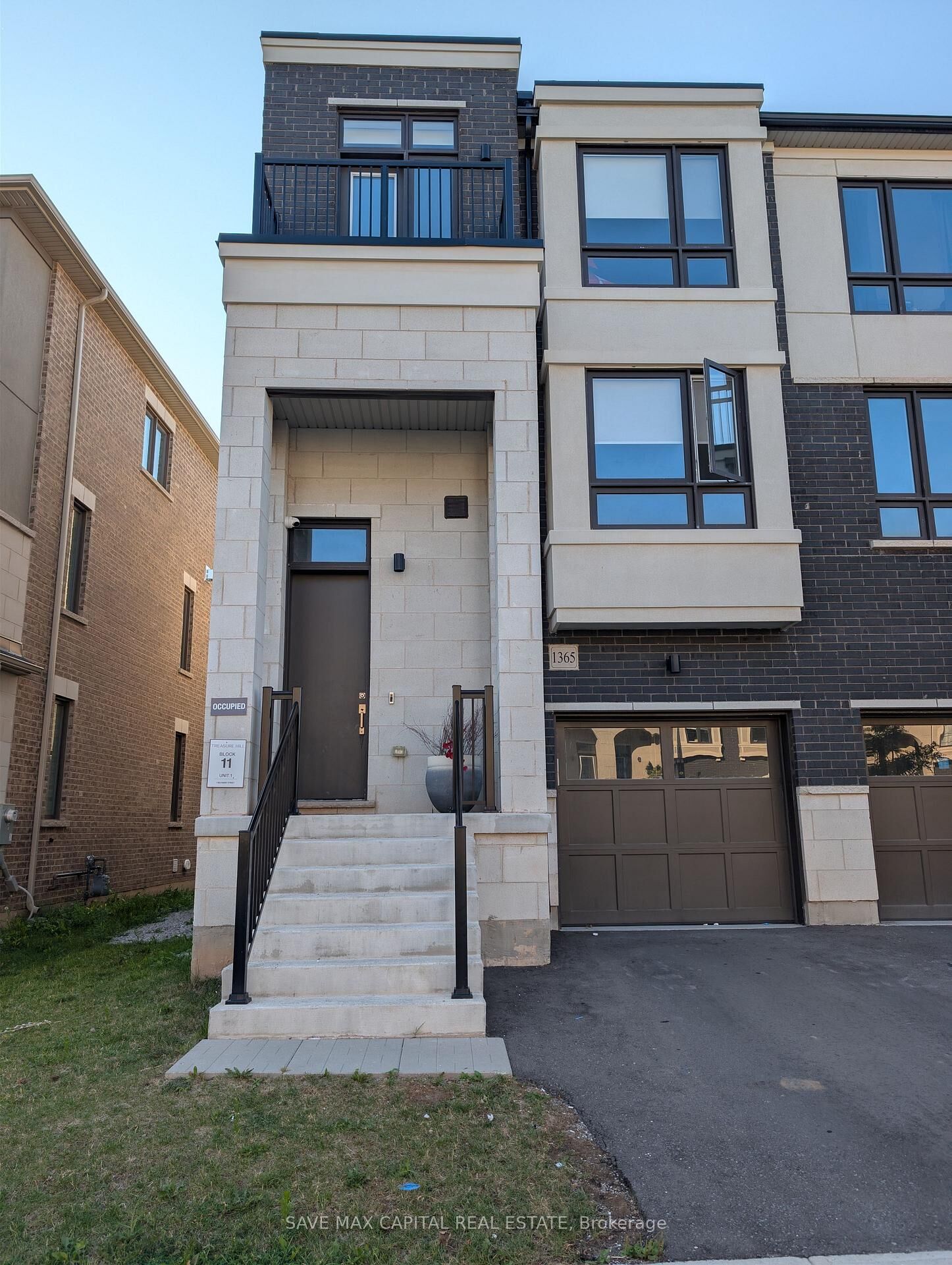 Property Photo:  1365 Kaniv Street  ON L6M 5R3 