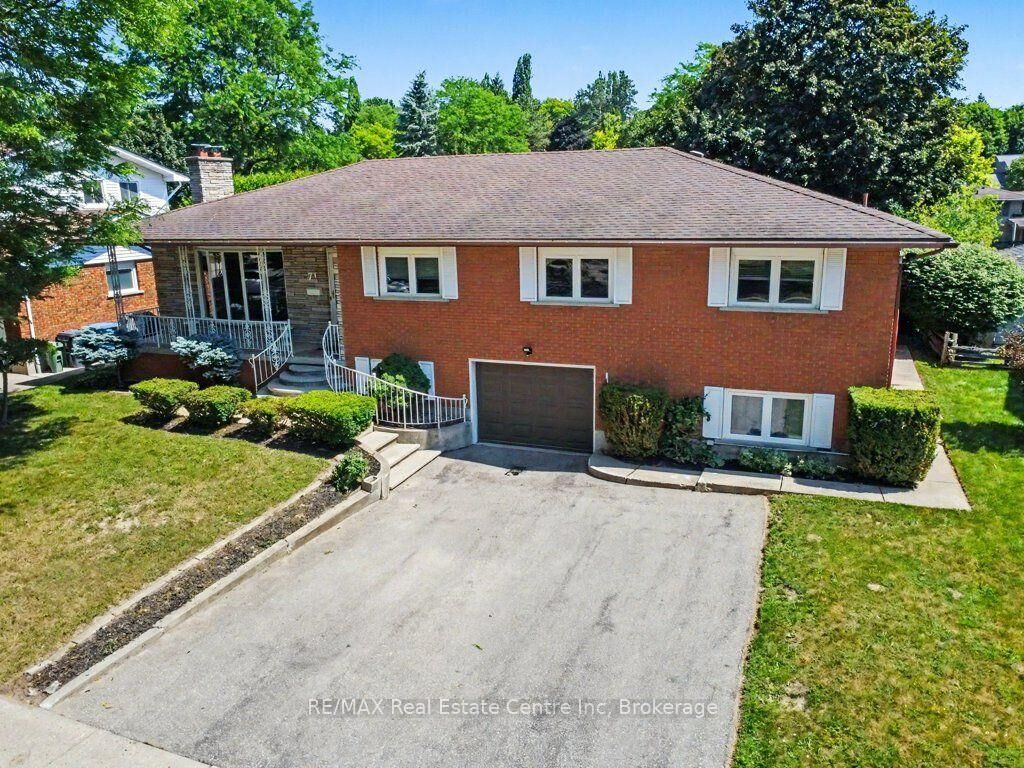 Property Photo: 71 Renfield Street ON N1E 4A3
