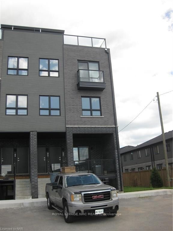 Property Photo: 6705 Cropp Street 77 ON L2E 0C1