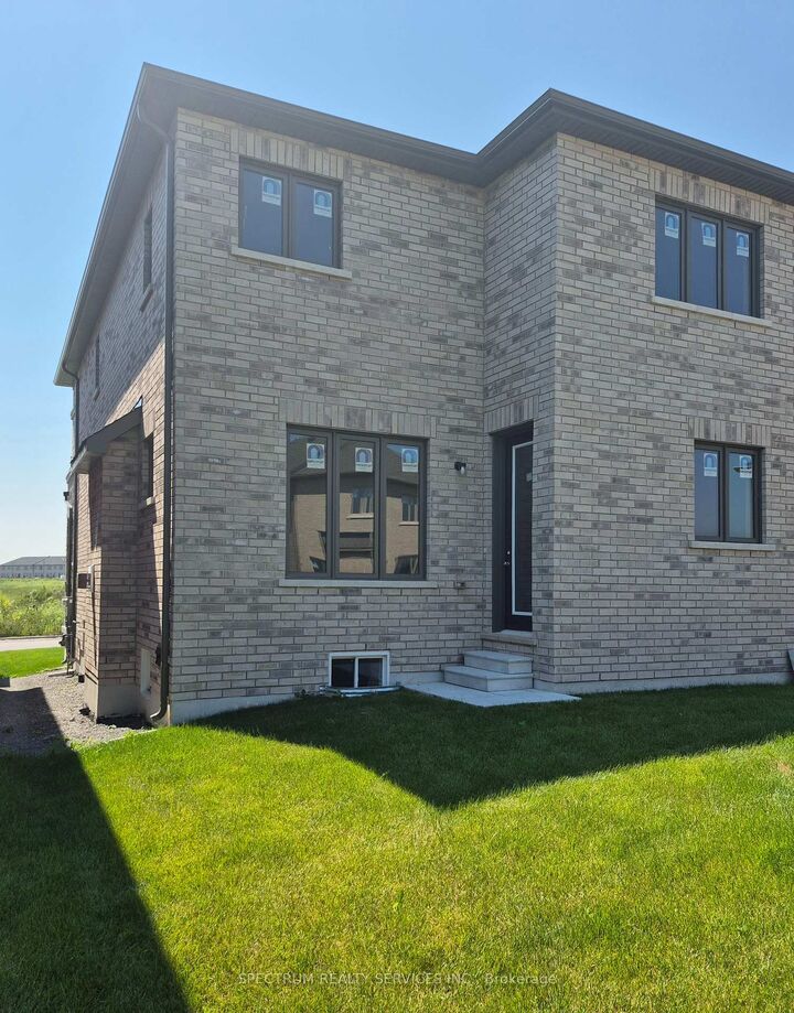 Property Photo: 2295 Rudell Road ON L1B 0W4