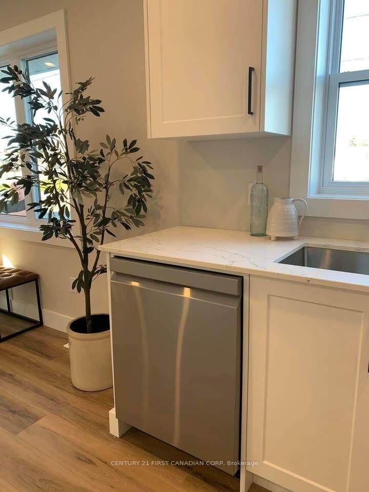 Property Photo: 200 Centre Street D ON N5R 3A5