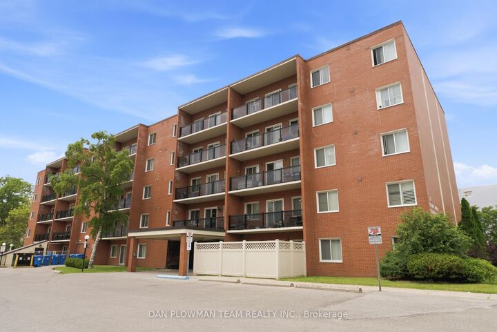 131 Taunton Road E 204 — photo 1