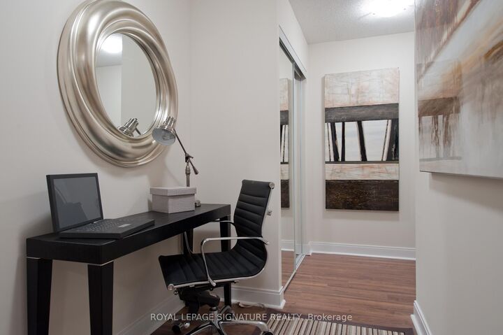 Property Photo:  105 Harrison Garden Boulevard 1405  ON M2N 0C3 