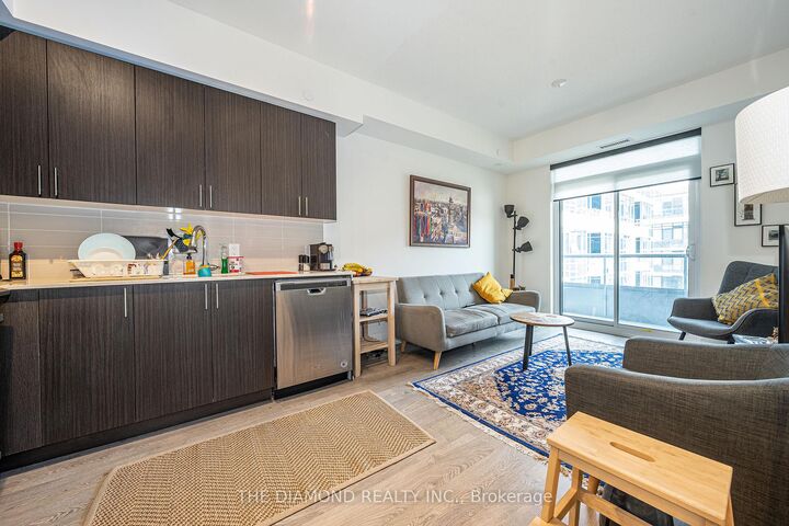 Property Photo: 591 Sheppard Avenue E 635 ON M2K 0G2
