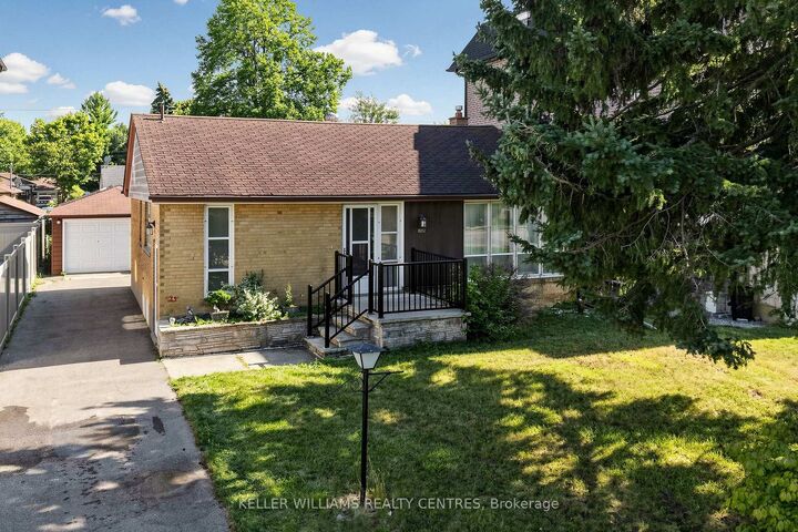 Property Photo:  302 Palmer Avenue  ON L4C 1P3 